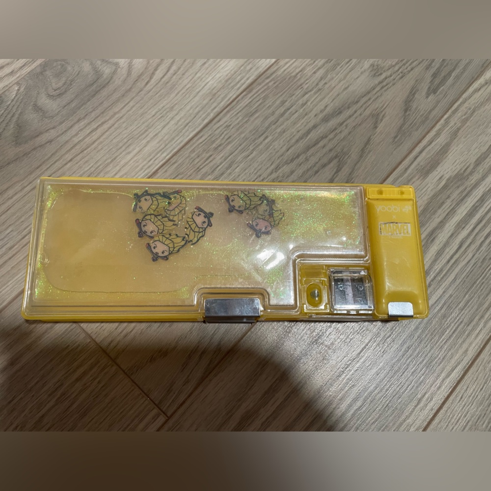 Yoobi+Marvel pencil case